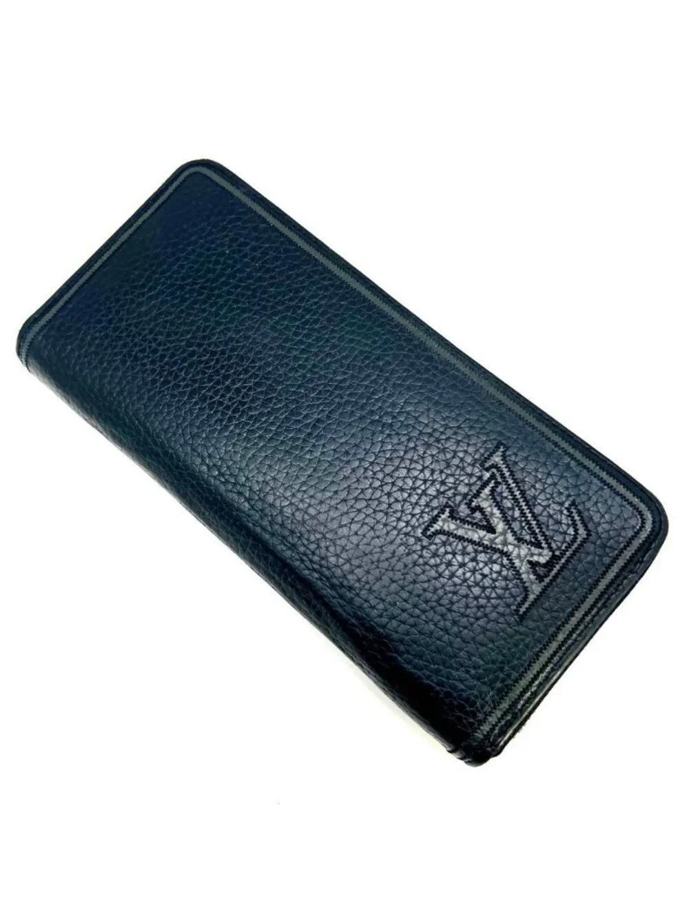 Louis Vuitton Taurillon Leather Vertical Zippy Wallet